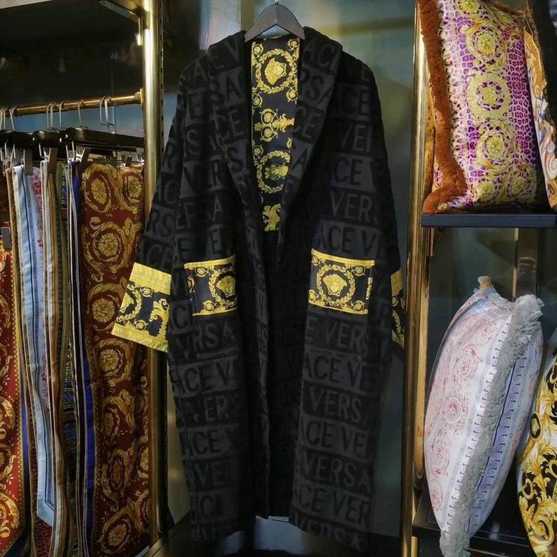 Versace Bathrobe  (21)