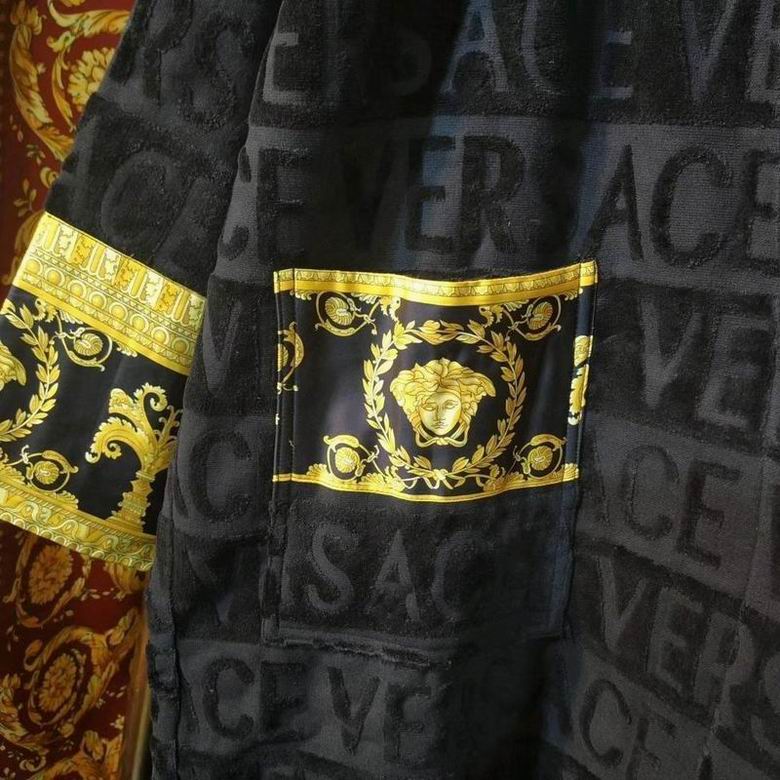 Versace Bathrobe  (23)