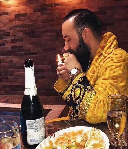 Versace Bathrobe  (26)