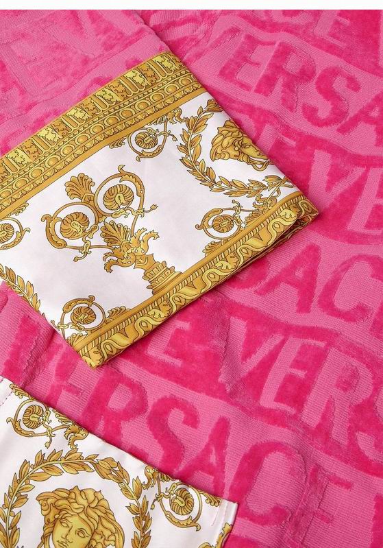 Versace Bathrobe     (5)