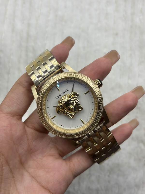 Versace watch 60 (4)