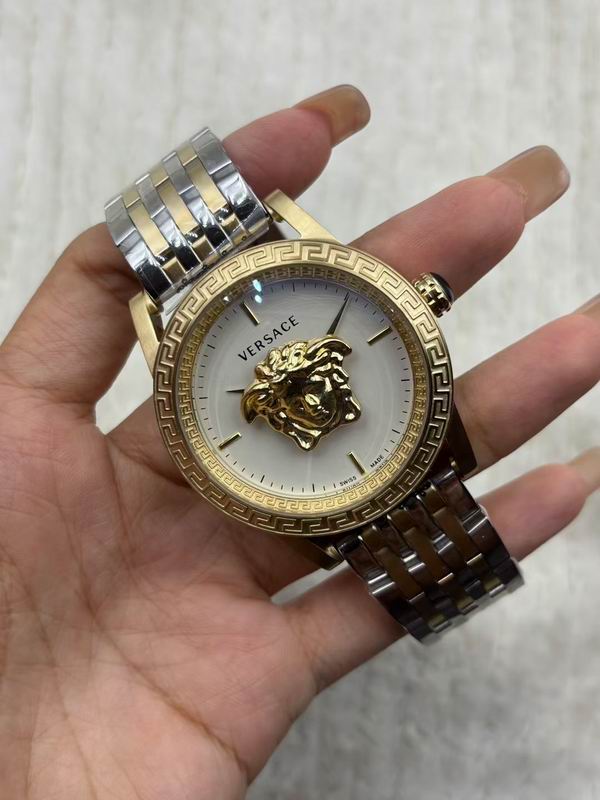Versace watch 60 (8)
