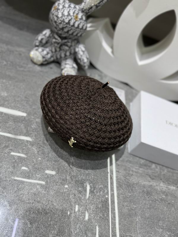 YSL beret dx (27)