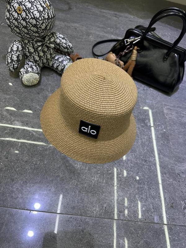 Alo top hat dx (192)