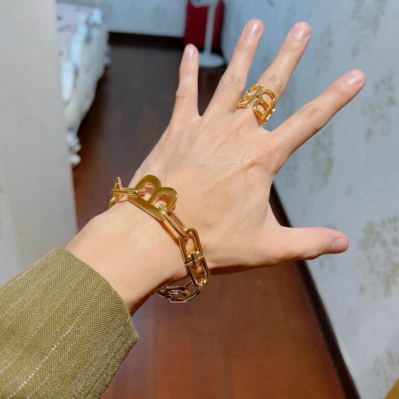 Balenciaga Bracelet  03yxs31 (7)