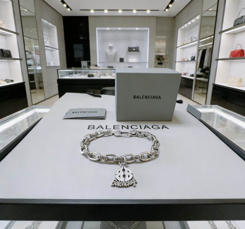 Balenciaga Bracelet  03yxs34 (2)