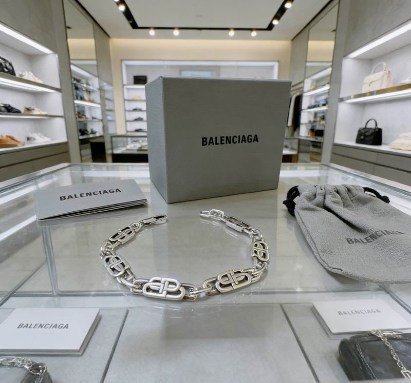 Balenciaga Bracelet  03yxs47 (9)