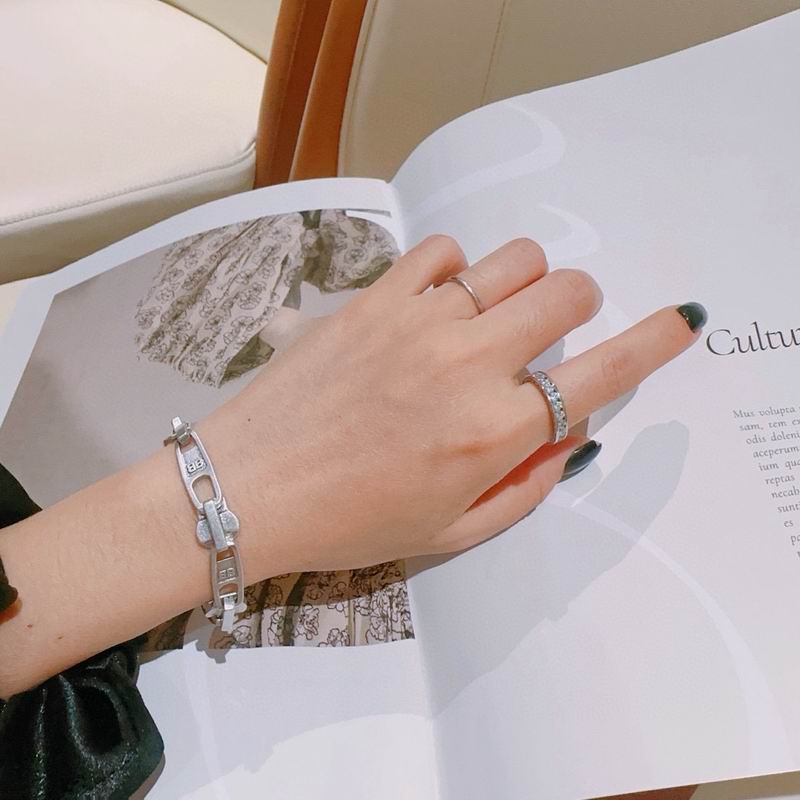 Balenciaga Bracelet  03yxs49 (6)