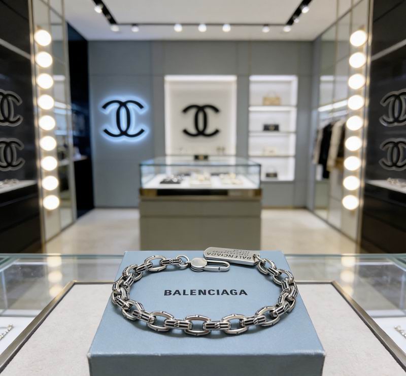 Balenciaga Bracelet  03yxs56 (2)