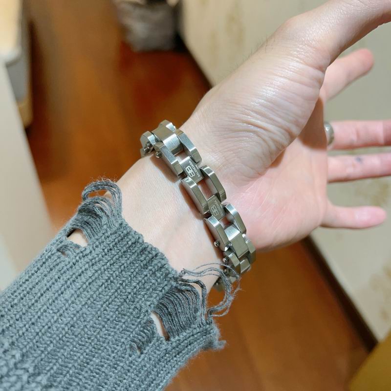 Balenciaga Bracelet  03yxs60 (4)