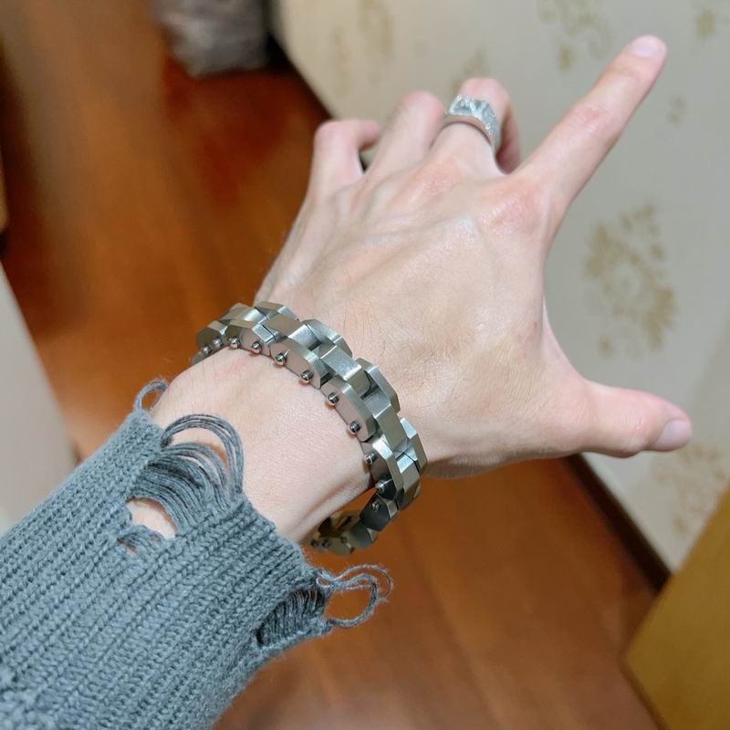 Balenciaga Bracelet  03yxs60 (7)