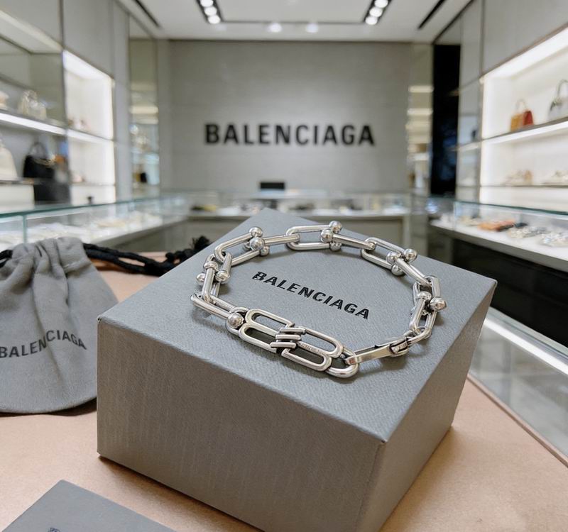 Balenciaga Bracelet  03yxs62 (2)
