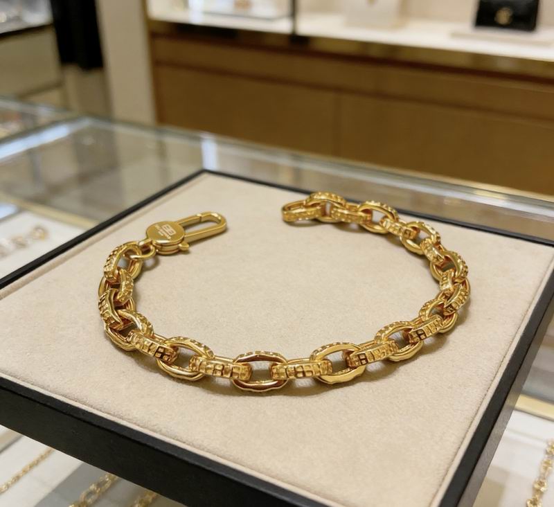 Balenciaga Bracelet  04yxs70 (2)