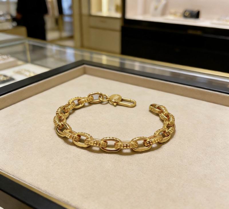 Balenciaga Bracelet  04yxs70 (8)