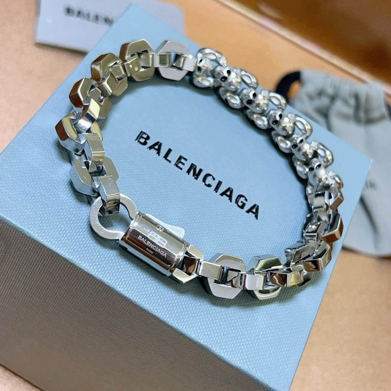 Balenciaga Bracelet  04yxs78 (2)