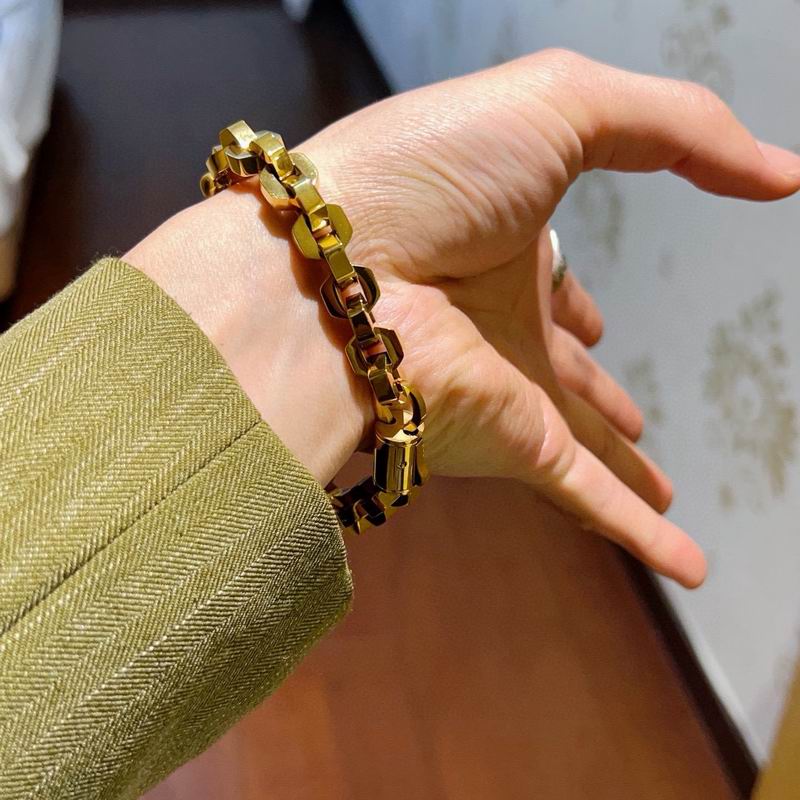 Balenciaga Bracelet  04yxs84 (4)