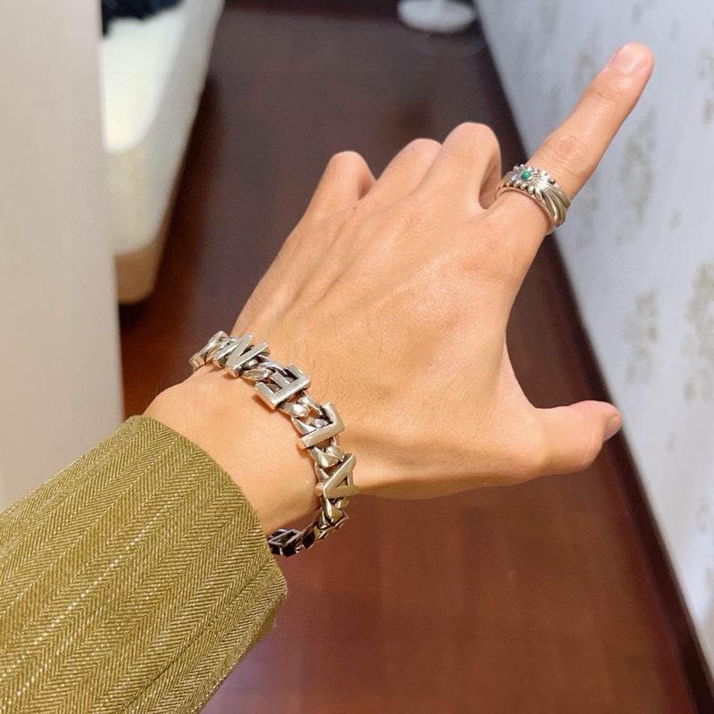 Balenciaga Bracelet  04yxs93 (7)