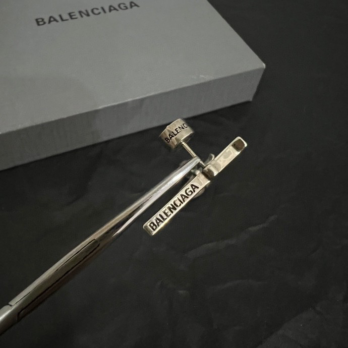 Balenciaga Earring 03yxs22 (6)