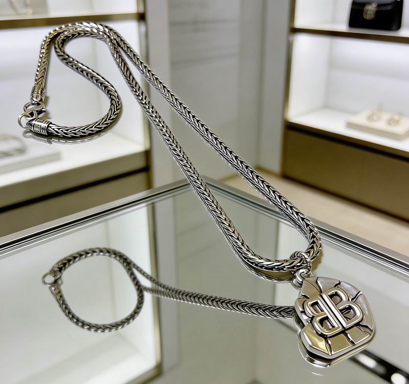 Balenciaga Necklace  02yxs21 (2)