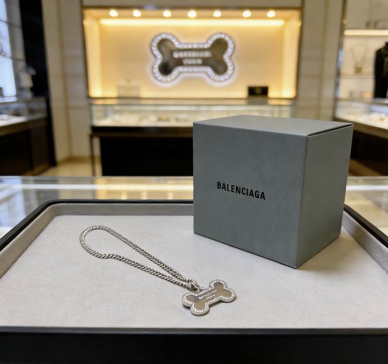 Balenciaga Necklace  03yxs100 (3)