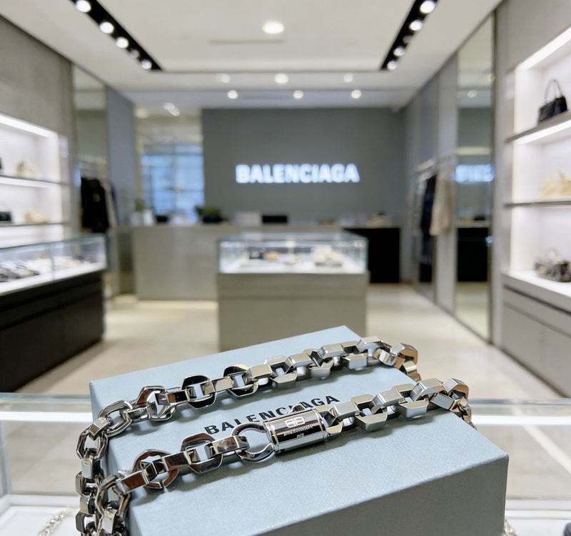Balenciaga Necklace  03yxs37 (3)