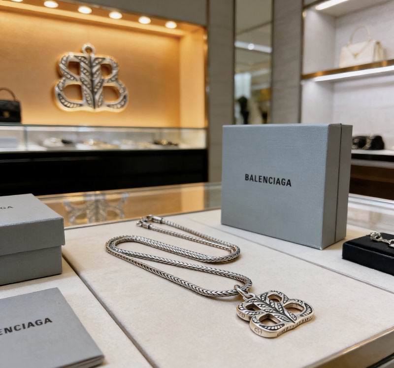 Balenciaga Necklace  03yxs54 (2)