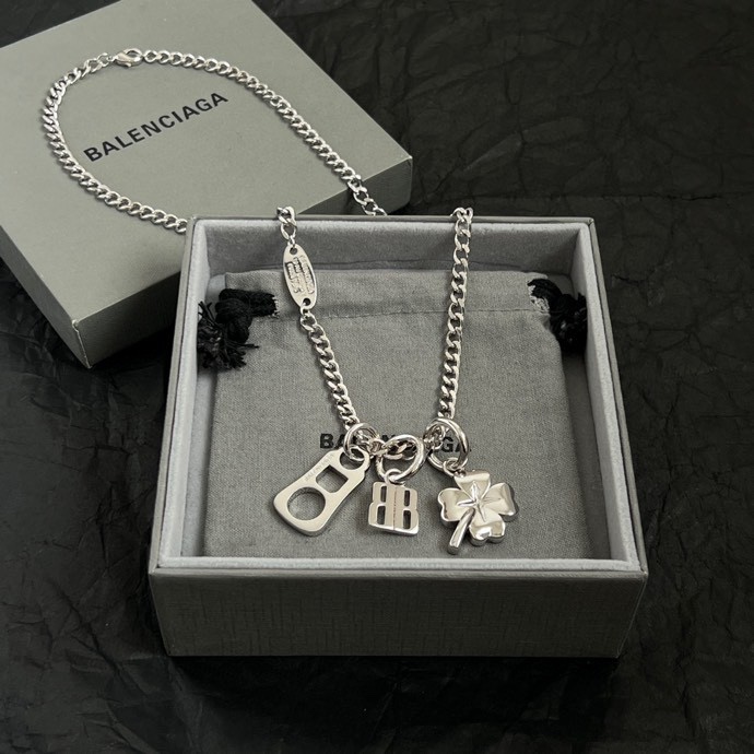 Balenciaga Necklace  03yxs56 (2)