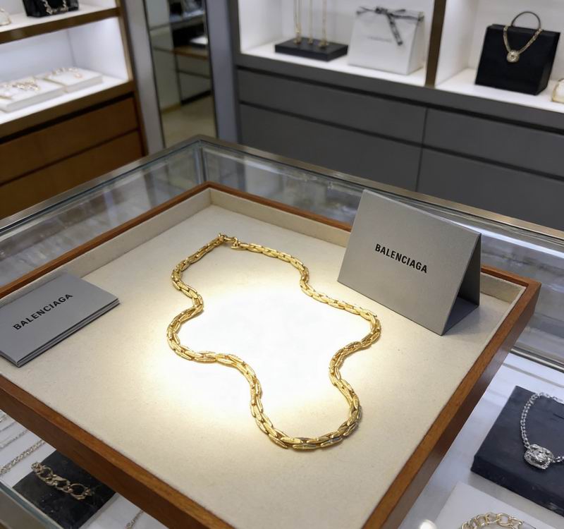Balenciaga Necklace  03yxs67 (2)