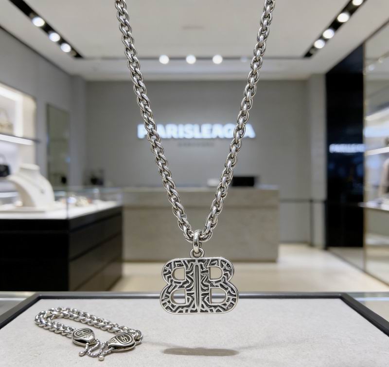 Balenciaga Necklace  03yxs70 (3)