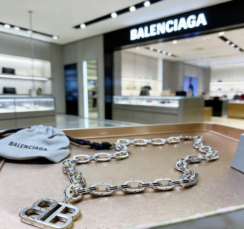 Balenciaga Necklace  03yxs74 (2)