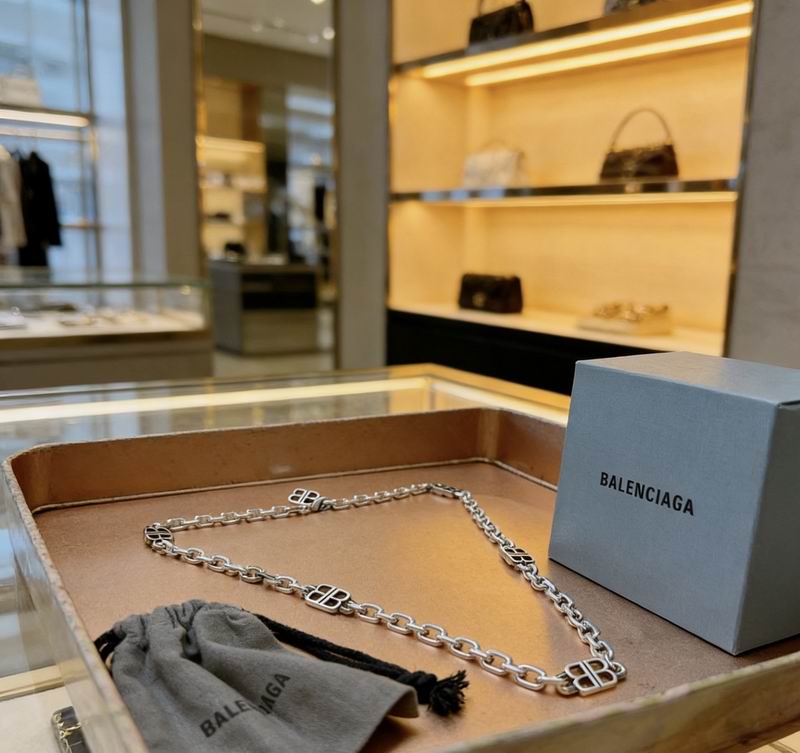 Balenciaga Necklace  03yxs78 (2)