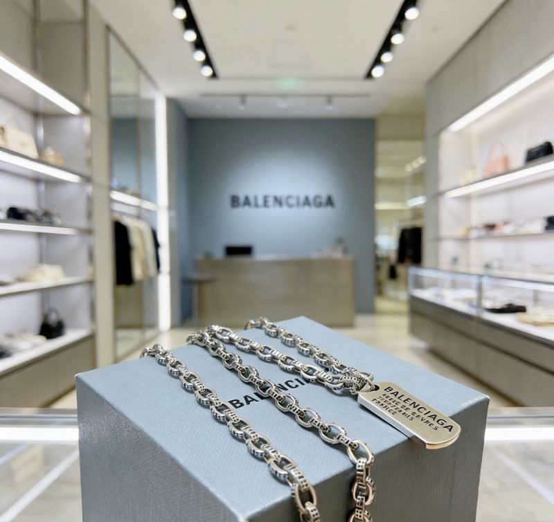 Balenciaga Necklace  03yxs79 (4)