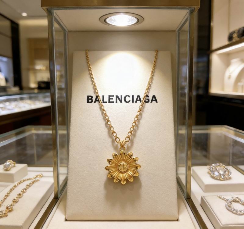 Balenciaga Necklace  03yxs83 (2)