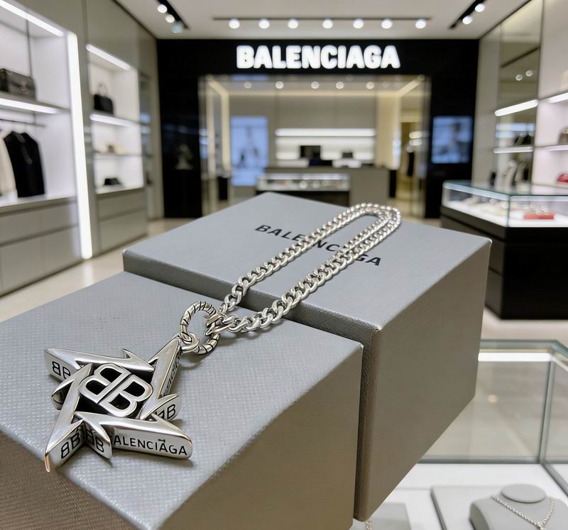 Balenciaga Necklace  03yxs84 (2)