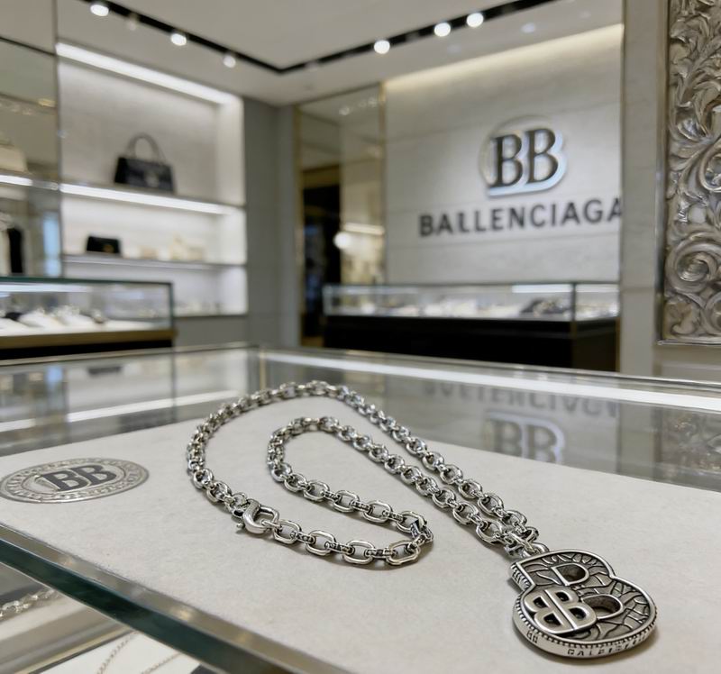 Balenciaga Necklace  03yxs86 (3)