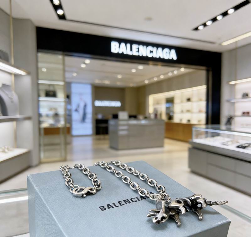 Balenciaga Necklace  03yxs88 (1)