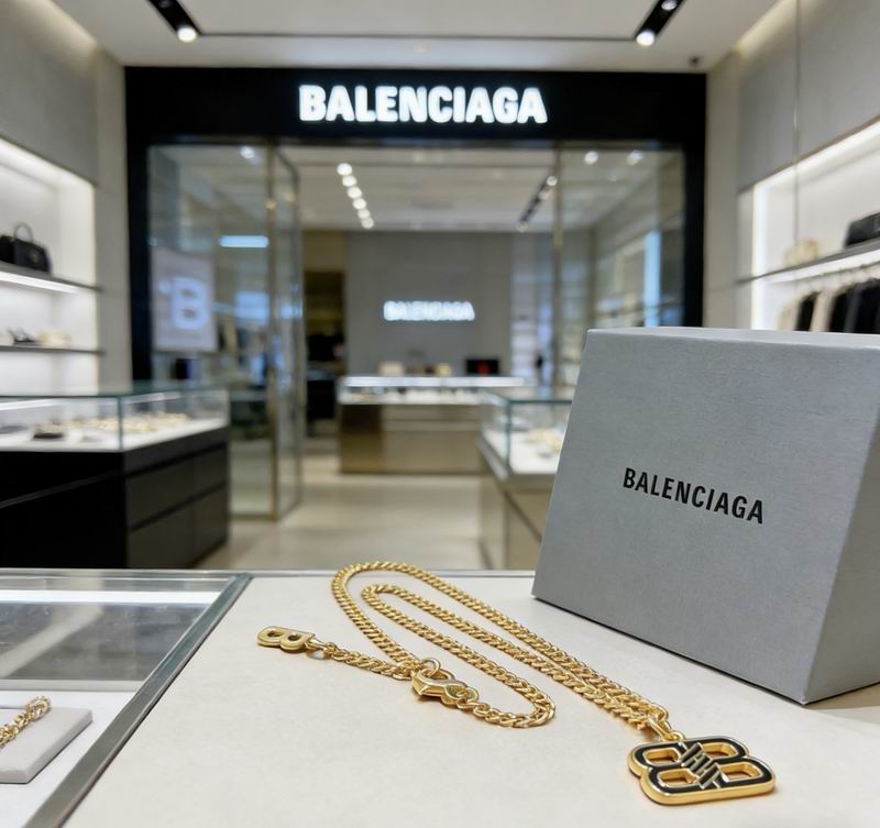 Balenciaga Necklace  03yxs93 (3)