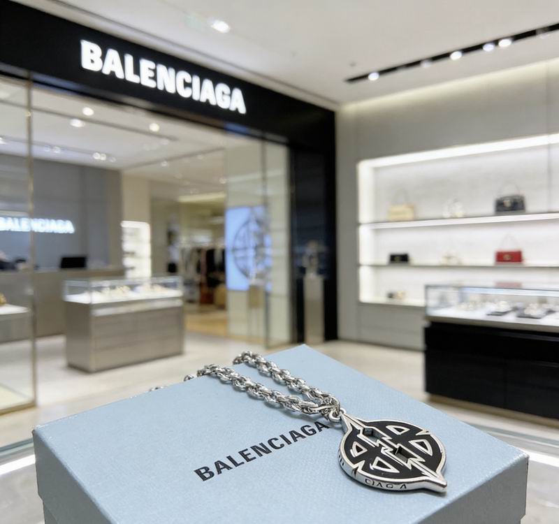 Balenciaga Necklace  03yxs94 (2)