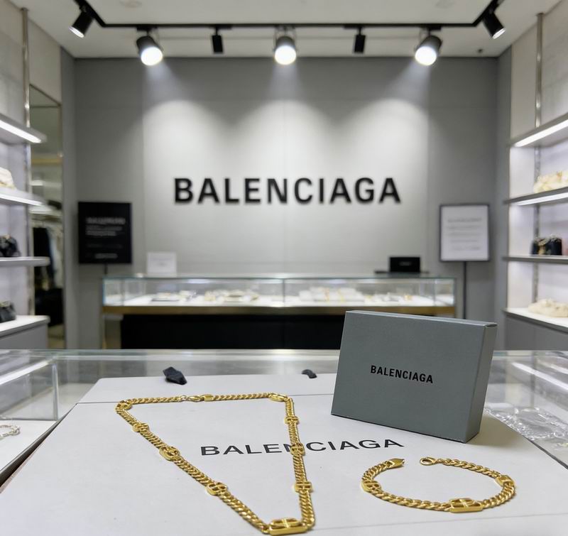 Balenciaga Suits  02yxs01 (2)
