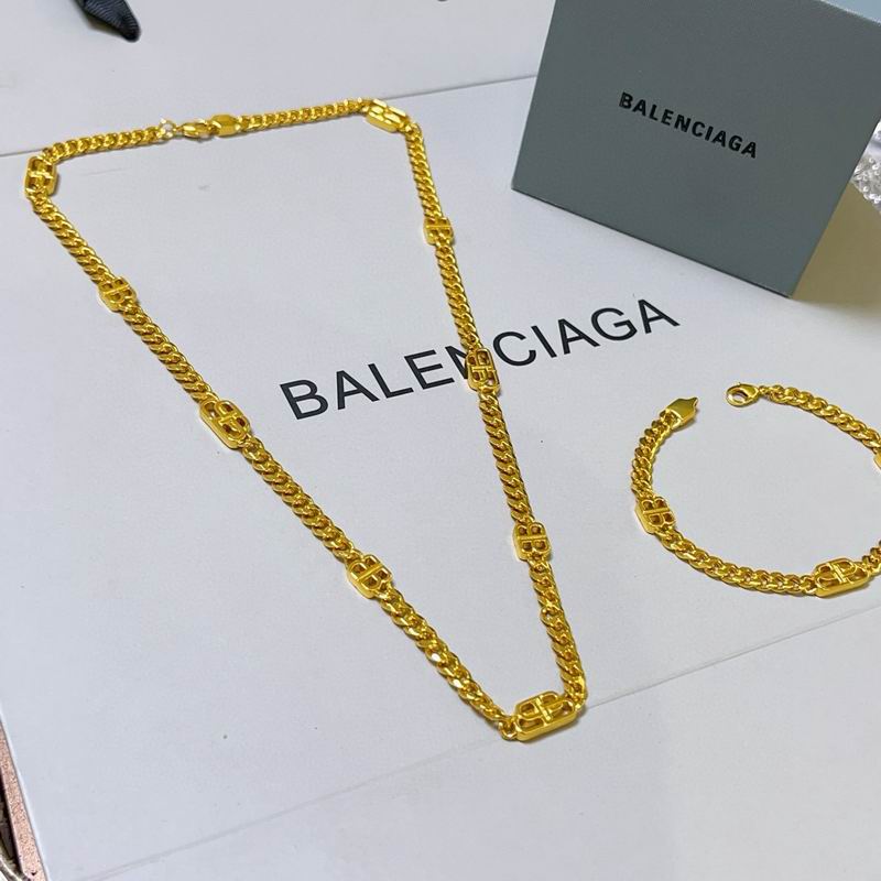 Balenciaga Suits  05yxs01 (10)