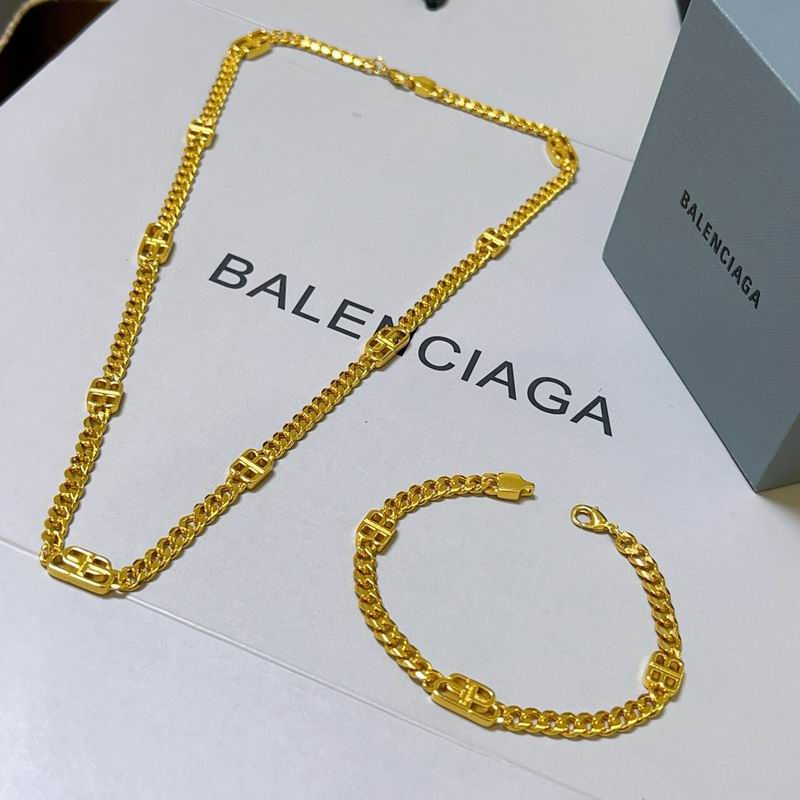 Balenciaga Suits  05yxs01 (6)