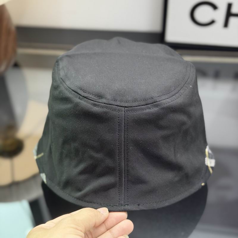 Burberry hat dx (452)