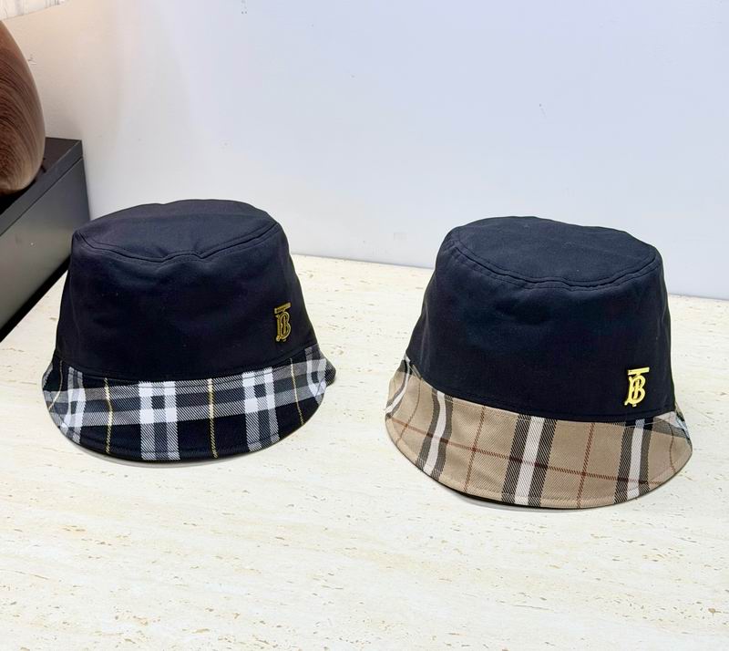 Burberry hat dx (467)