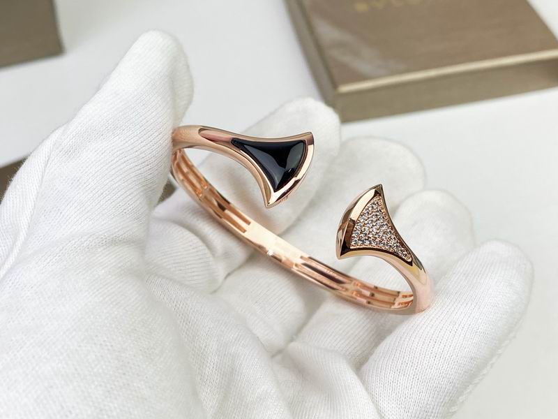 Bvlgari Bracelet 03yxs18 (2)