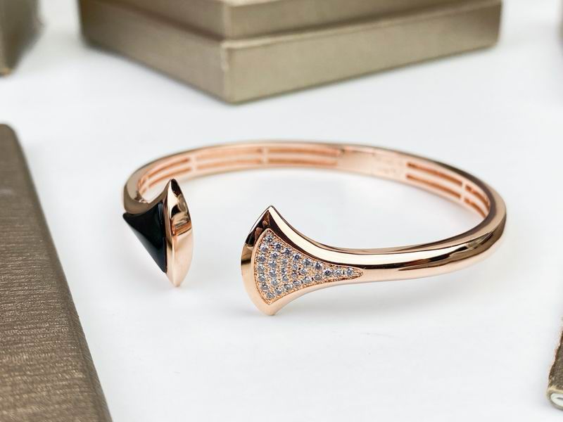 Bvlgari Bracelet 03yxs18 (8)