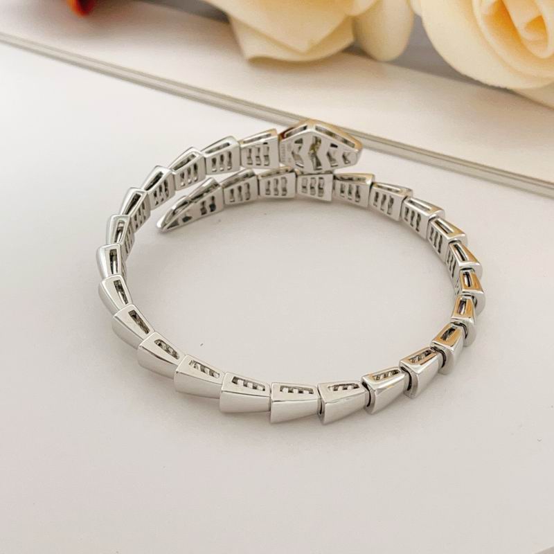 Bvlgari Bracelet 04yxs53 (5)