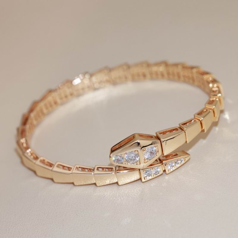 Bvlgari Bracelet 04yxs56 (6)