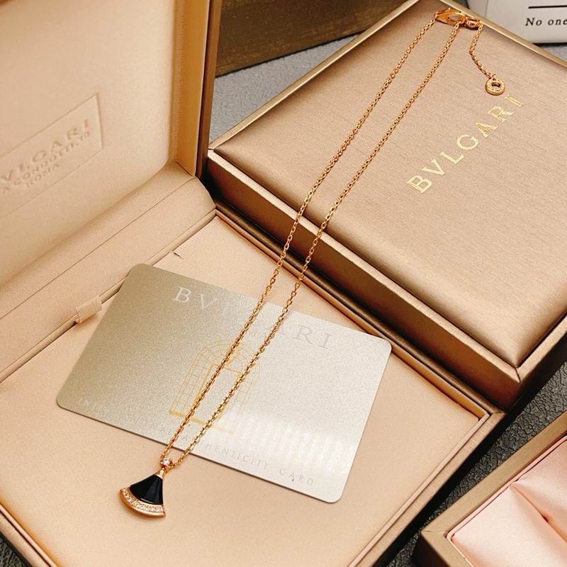 Bvlgari Necklace 04yxs53 (3)