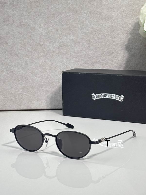CHROME HEART LITORIAL 52 22-147 d01