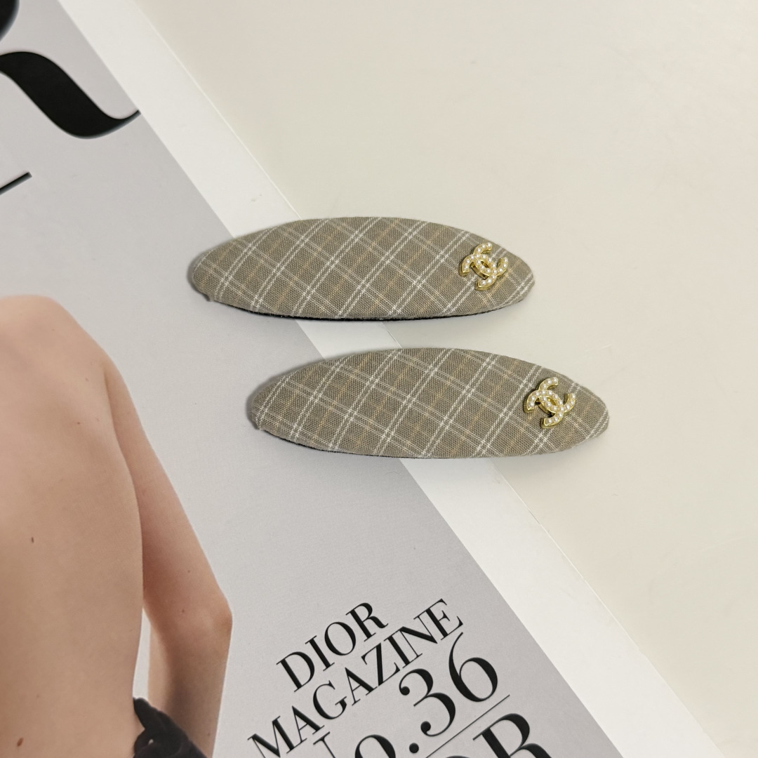 CHanel Hairpin hh (110)